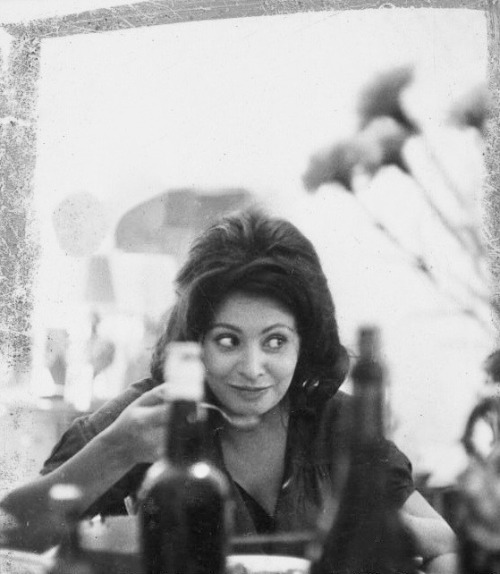 Sophia Loren contact sheet image, 1963. Photo taken by Peter Basch