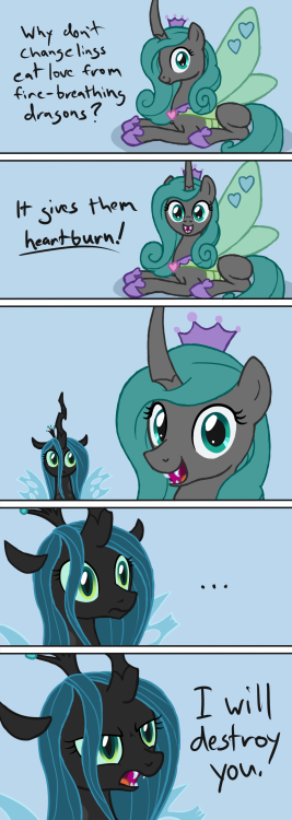 heartcall-loves-you: Alternate universe Chrysalis from official IDW comics. xD
