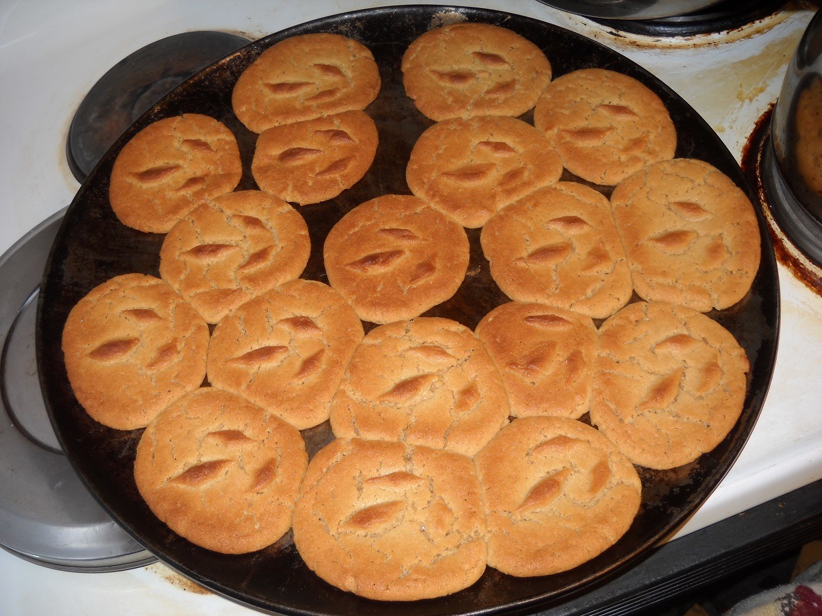 Fresh baked peanut butter cookies.  Yum yum yum