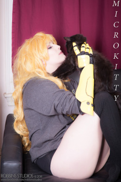 look at me as Yang with this cat. MEOW MEOW