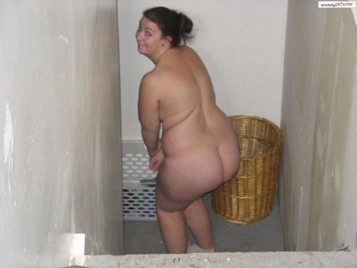 mywebscrapbook:  I Exposed my chubby wife Jessica on pichunter.com society.pichunter.com/php/
