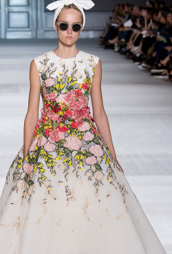 THE FASHIONEETA