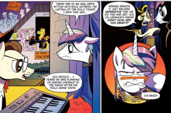 brandxspandex: IS HE SINGING FUCKING OINGO BOINGO???? AND DID DJ PON-3 JUST GET HER CUTIE MARK??? 