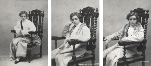gorgonetta:swiczeniuk:mizenscen-blog:Maude Adams as Duke of Reichstadt in L’Aiglon, c.1900.  (via NY