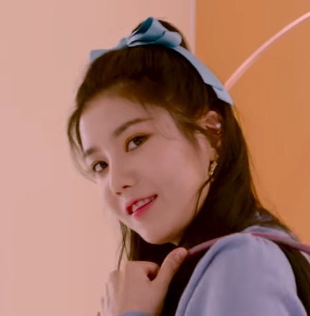 Kwon Eunbi icons  ♡ like se salvar ♡