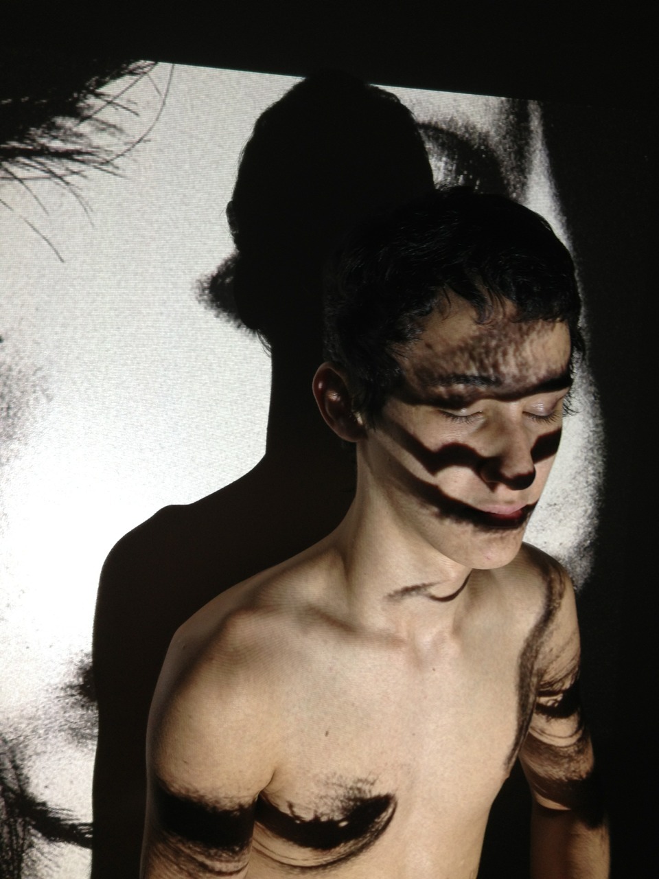 youngblccd:  Practice photo for my shoot tomorrow. I want to save up for a projector
