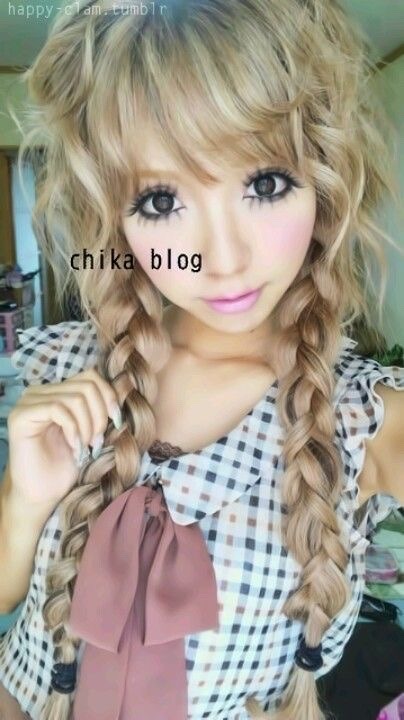 Long Wavy Gyaru Hair (Blonde)