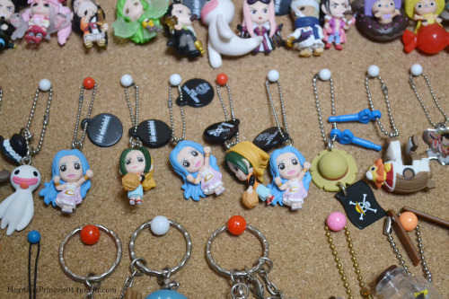 One Piece  Keychains~ i need another board xD