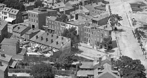 mdhsphotographs: View of Baltimore (Park Avenue) from 1st and Franklin Presbyterian Church210 West M