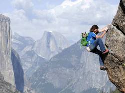 ticket2climb:  Dean Potter climbs with his dog :) 