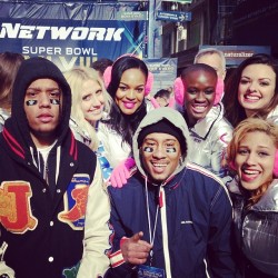 @Nate_Dagreat @Nikko_Dakapo #Funfunfun #Nicetimes #Superbowlboulevard #Girlz