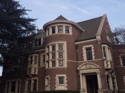 lazellle:  dicksprinkles:  Visited the murder house last month. It’s beautiful.  i wish i could visit it omg 