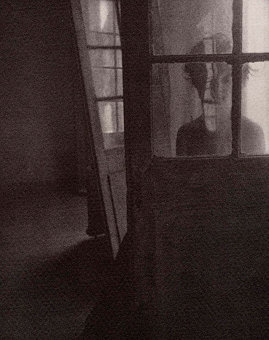 3wings:  Une Femme HabitéeJosephine Sacabo  “I am the savage angel that fell one morning into your garden of precepts” - Huidobro  This series was inspired by the poem ”Altazor“ a surrealist epic written by the Chilean poet Vincente Huidobro