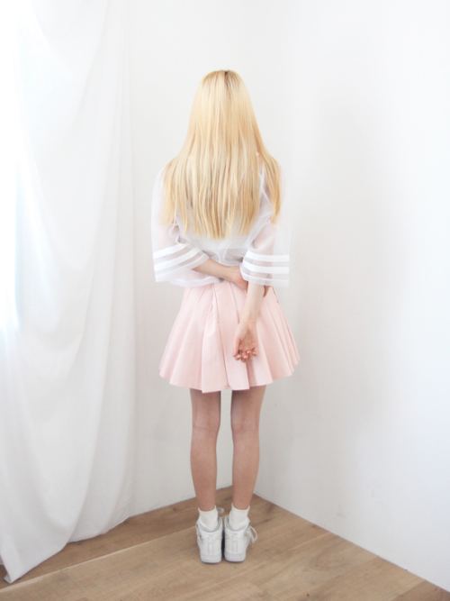 uneo:  rowky