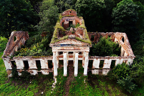abandonedography:  Mansion ruins by SkyCam 