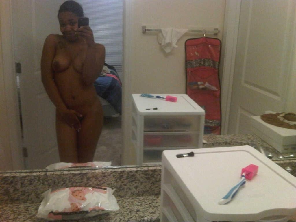 thicksexywomen:  (via TumbleOn) 