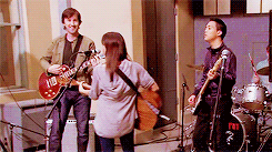 halpertjames-deactivated2016100:  make me choose: Parks and Recreation or How I