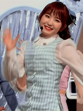dahyun:181101 iz*one - o my! @ m countdown // hitomi