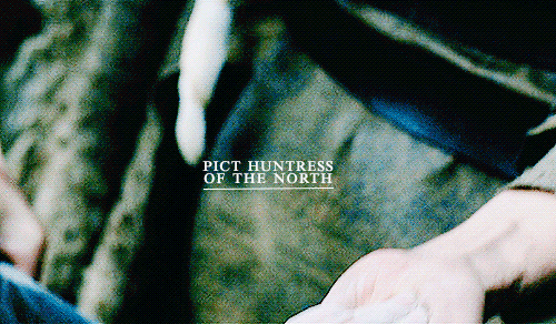 lochiels:Etain, like the wolf, has learned to hunt from birth. It’s part sense,part instinct. She ca