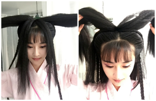 ziseviolet:Hairstyle tutorial for traditional Chinese Hanfu, Part 1/?This hairstyle uses two hair pa