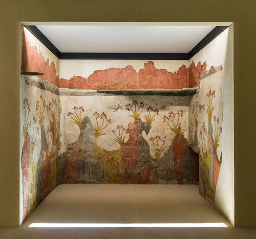 femme-de-lettres:Large (Wikimedia)This, the Spring fresco from Akrotiri, a Bronze-age Minoan city on