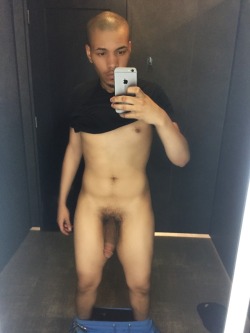 coccktaker:  curtiscarter:  Macy’s Mirror