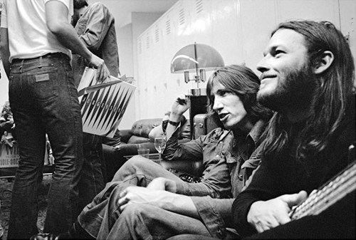 more-relics:  Pink Floyd backstage, The Dark Side of the Moon 