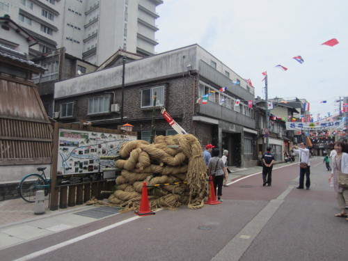 We didn&rsquo;t stay for this part, but this massive rope is pulled for an epic tug of war game.