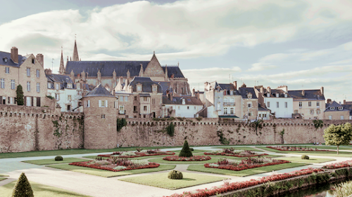 harritudur: The city of Vannes, Brittany, France The city was founded In 56 BC by the Romans under t