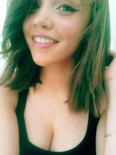 boobsandcleavage:  Boobs & Cleavage