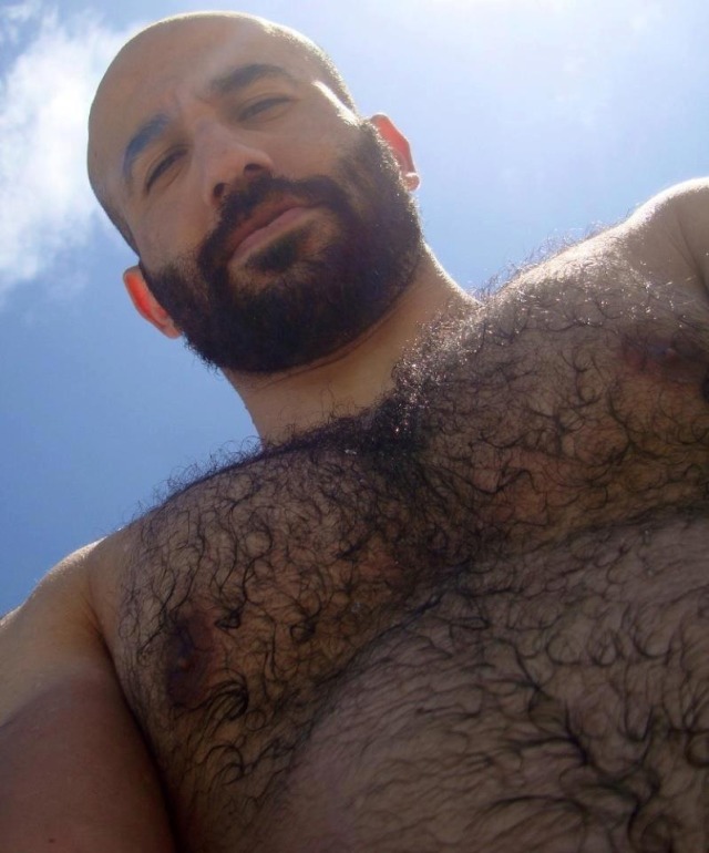 stratisxx:Looking up at your Greek daddy while he fucks your throat with his thick meat. 