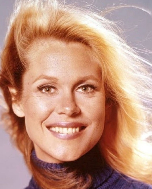 Elizabeth Montgomery ⭐