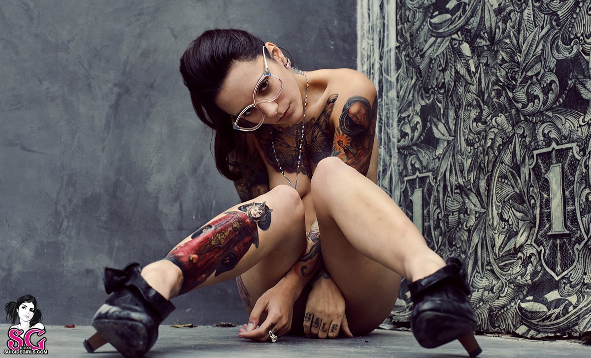 sglovexxx:  James Suicide