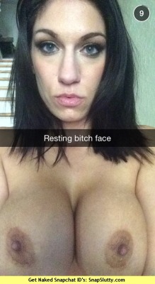 snaphottys:  Find a girl for selfies swap