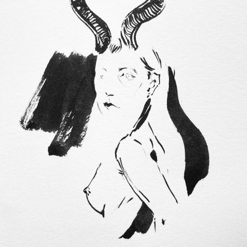 Didn’t know I had it in me #inktober #ink #inktober2021 #succubus #horny #horns #demon #portrait #wo