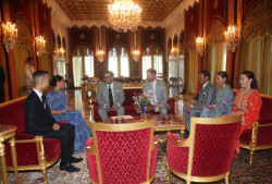 royalwatcher:    The Duke and Duchess of Sussex talk to Crown Prince Moulay Hassan, Princess Lalla Meryem, Princess Lalla Hasna, and King Mohammed during an audience at the King Mohammed’s residence on February 25, 2019 in Rabat, Morocco.Source: Yui