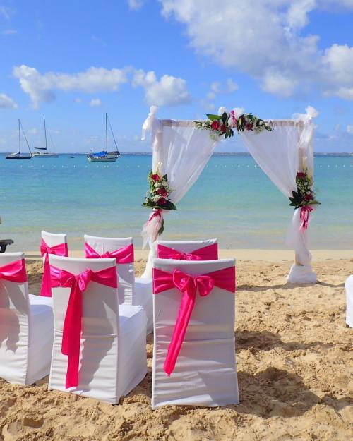 #BeachThursday: ‘Beach Wedding’  (at Riu Palace, St. Martin) *** EXPLORE the CaribbeanFacebook