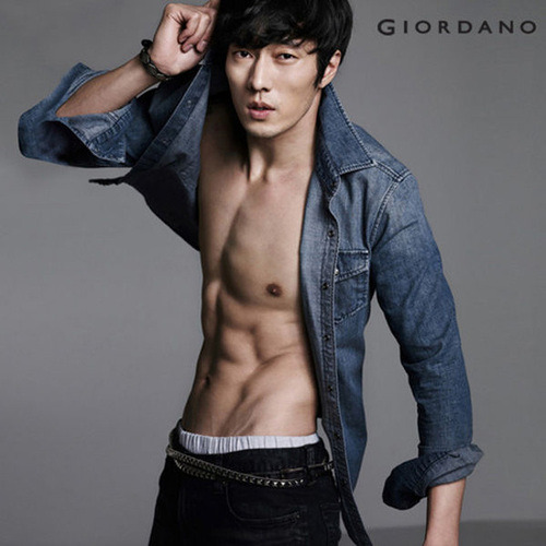 Sex So Ji Sub for Giordano  pictures