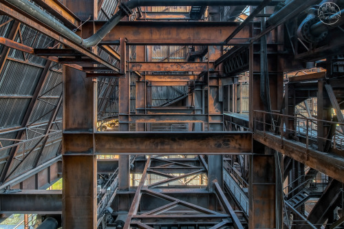 urbanrelicsphotography:  FORGE LUNAIREOne of the most impressive sites I have visited so far… This French steel giant has a long and eventful history. The plant, which mainly produced “long steel products”, was one of the most important steel mills