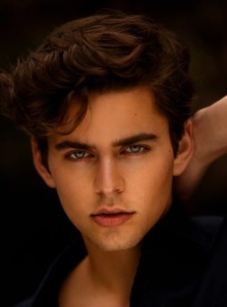 thisboyslife:The look