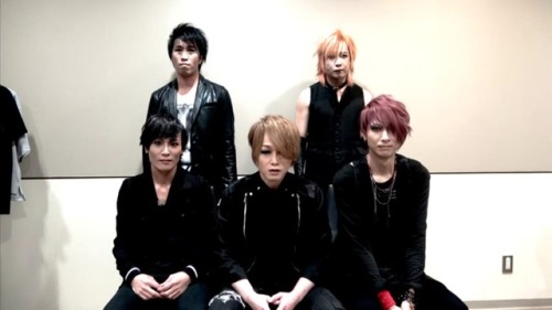 devilish-hizumi