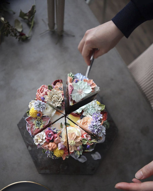 culturenlifestyle: Stunning Buttercream Floral Cakes That Are Way Too Beautiful to Eat by Seoul-Base