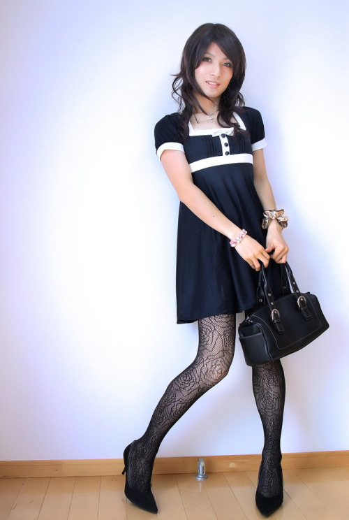 http://prettycd.tumblr.com/post/102686756984