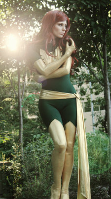 comicbookcosplay:  Phoenix 