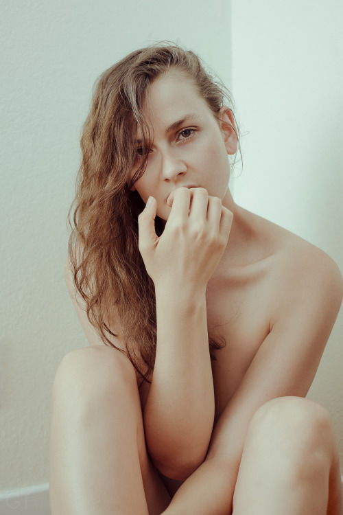 gtrimble:  Dawn Olivia © GTrimble 