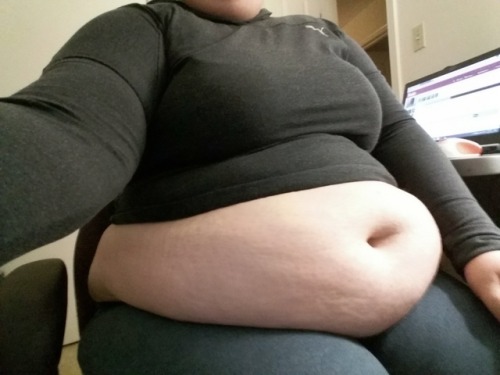 Porn photo uglyandstrange:big tummy for the soul 