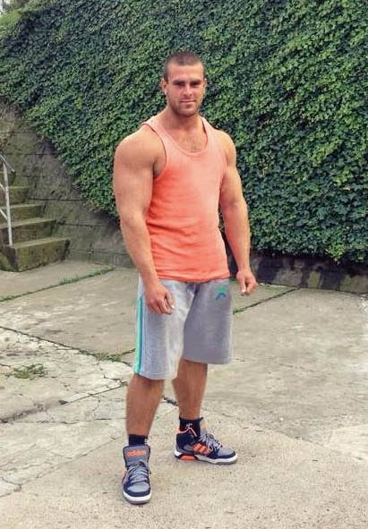 serbian-muscle-men:  Serbian bodybuilder Lazar