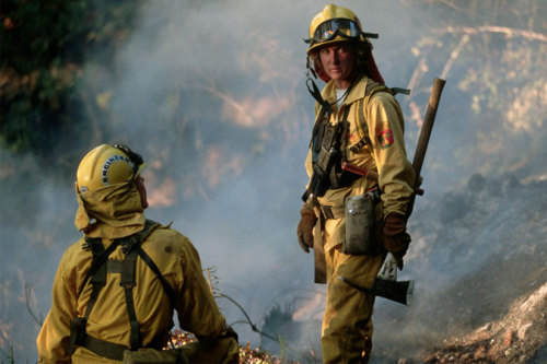 stuffmomnevertoldyou:Women’s Work: Reimagining “Blue-Collar”26 images of tenacious, strong female lo