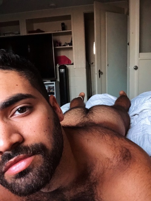 hairyscottishroy: love to get my tongue and cock into his hairy crack Me TOO!!!!