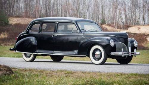 wolf1933mar: crazyforcars: 1941 Lincoln Continental Custom Sir STephen had a large American car.